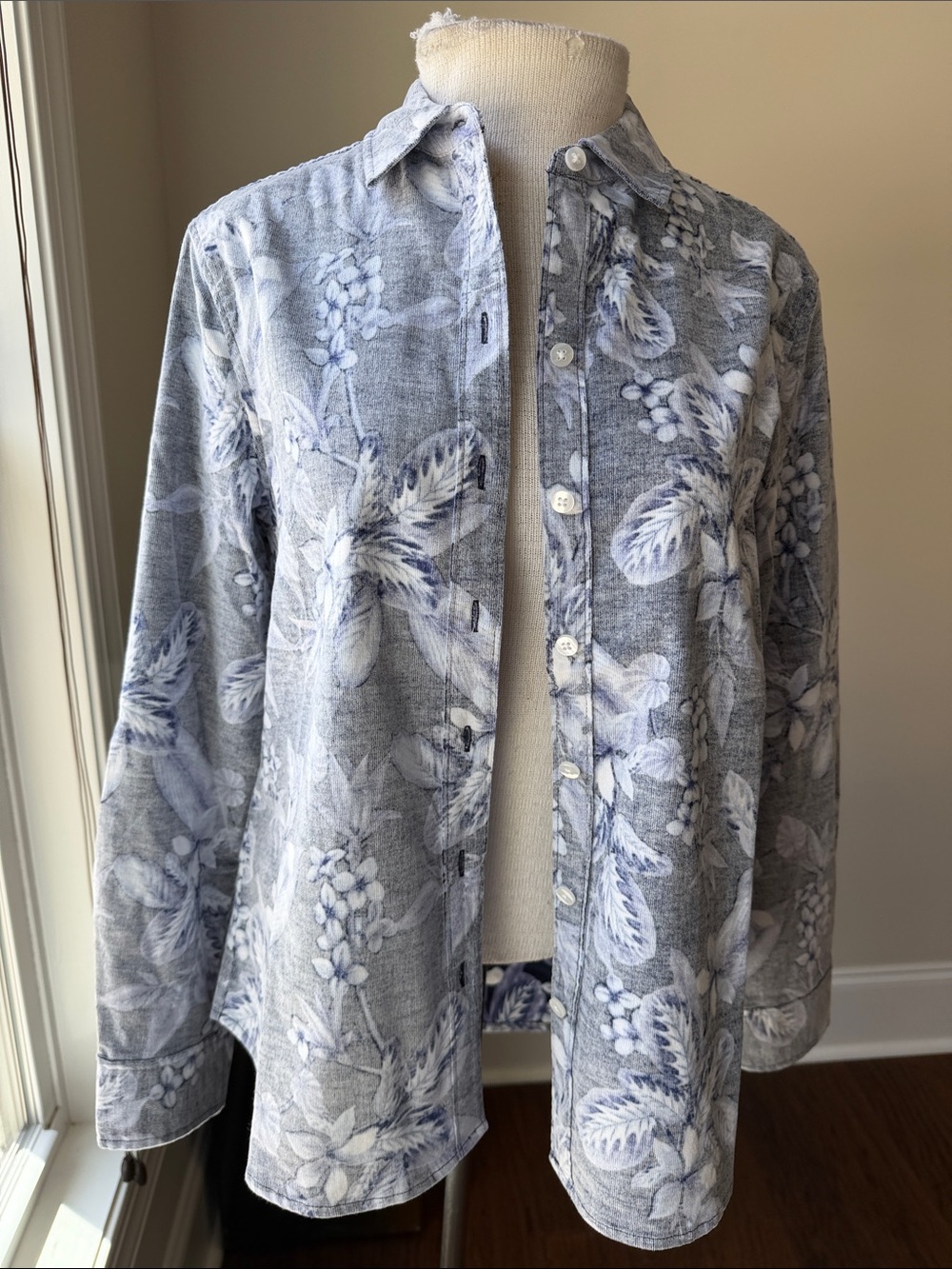 Tommy Bahama Blue and White Floral Lightweight Shirt Jacket
